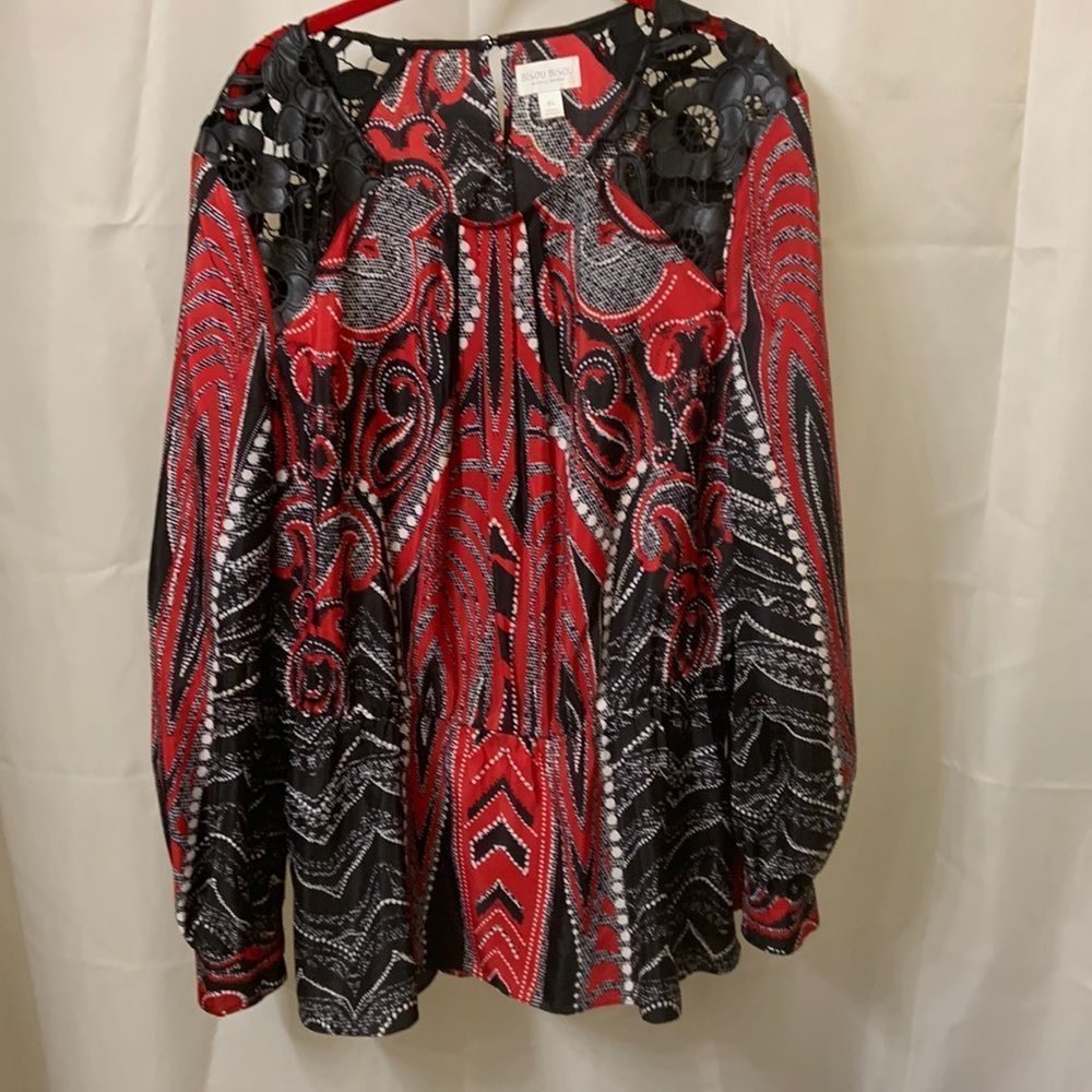 Red/black/white print elastic waist black faux leather trim on shoulders XL